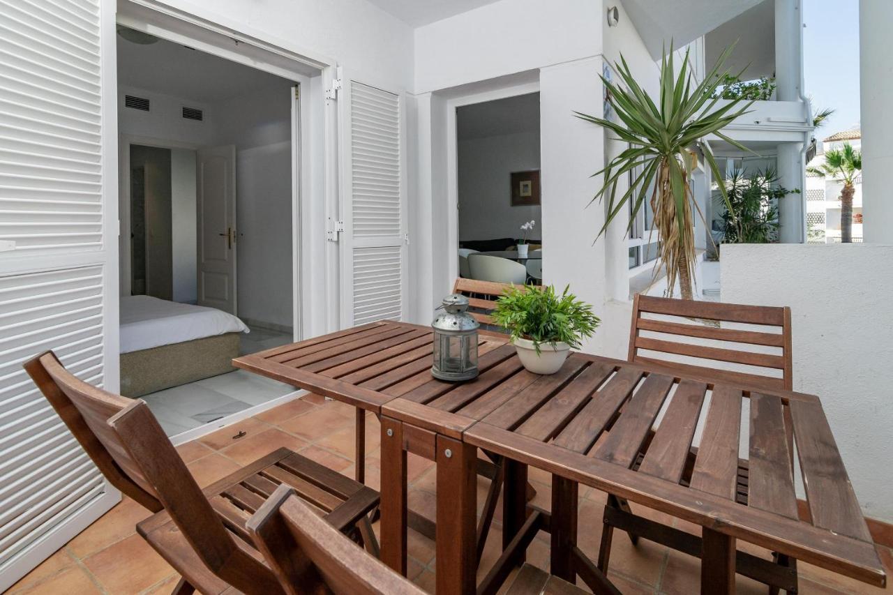 Pr45- Beach Front Apartment Puerto Banus Marbella Exterior photo